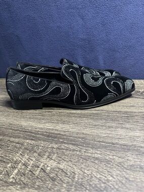 Stacy Adams Black Velvet Loafers with Silver Embellishment